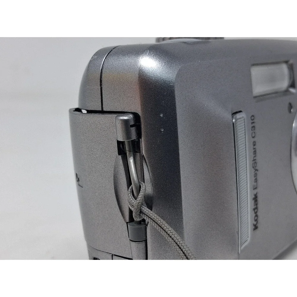 Kodak EasyShare C310 Digital Camera Silver 4.0MP Vintage Digicam Parts Repair. X
